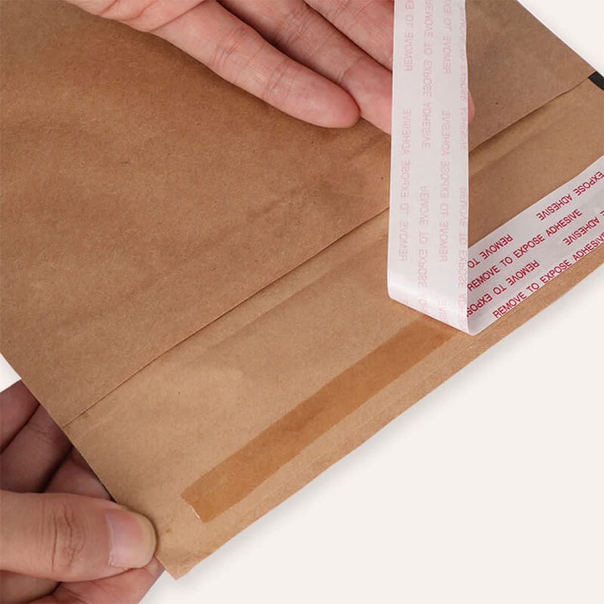 Bolsas de envelopes acolchoados com favo de mel Kraft compostável (5)